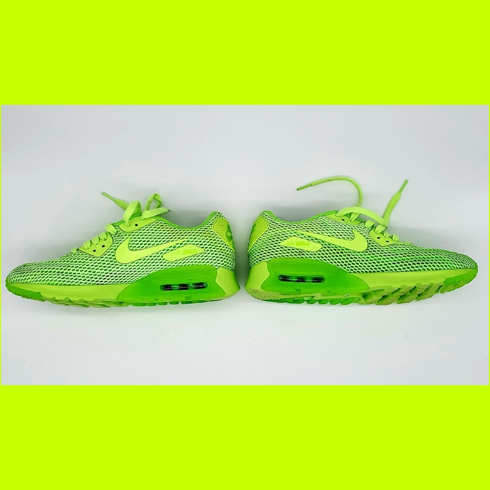 Nike Air Max 90 Ultra Breathe Running Shoe